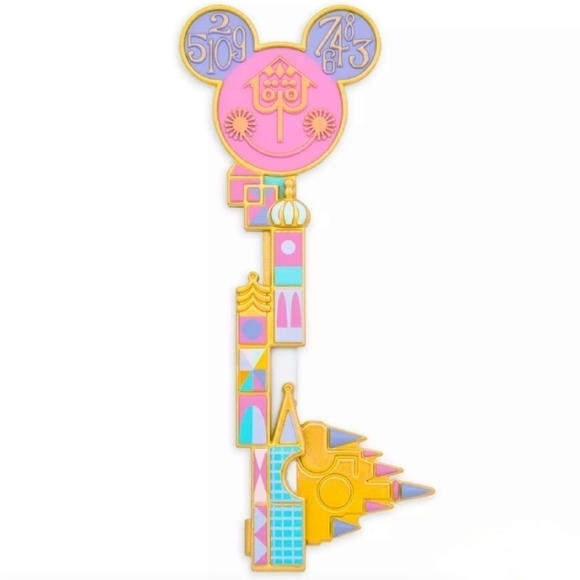 Disney it's a small world Mickey Mouse The Main Attraction Collectible Key - Picture 5 of 5